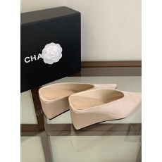 批发2026新款法式尖头包头厚底坡跟凉拖鞋舒适半拖外穿<b class='q'>通勤</b>鞋女