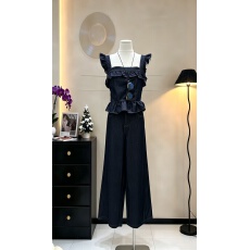 批发西恩<b class='q'>定制</b>●嗲系少女甜美原牛木耳边上衣+阔腿裤套装，