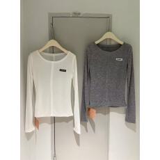 批发2026春夏长袖<b class='q'>T</b><b class='q'>恤</b>设计毛须边圆领纯色薄款打底上衣