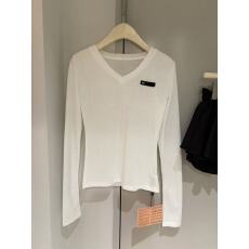 批发纯欲辣妹v领微透长袖罩衫<b class='q'>T</b><b class='q'>恤</b>女夏季美式薄款修身显瘦气质百搭上衣