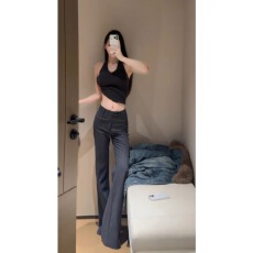 批发巨好看2026穿搭一整套辣妹修身短款挂脖吊带背心百搭休闲直筒<b class='q'>长裤</b>