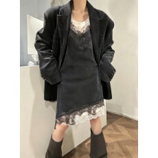 批发老钱风高级感宽松<b class='q'>西装外套</b>打底内搭女装叠穿<b class='q'>蕾丝</b>拼接吊带裙三件套