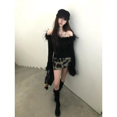 批发巨好看2026穿搭一整套辣妹风一字肩毛领长袖上衣显瘦包臀半身裙