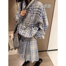 批发小众设计感别致<b class='q'>花苞</b>领格子外套女春季别致时尚百褶半身<b class='q'>裙</b>裤两件套