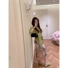 批发Leathercat印花<b class='q'>半身裙</b>2026女气质休闲风复古小众设计感a字<b class='q'>包臀</b>裙