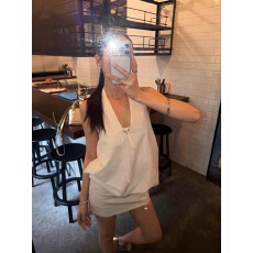 批发纯欲风辣妹套装女夏白色修身v领露背挂脖背心上衣<b class='q'>包臀</b>短裙两件套