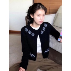 批发秋季新款复古时尚宽松慵懒百搭<b class='q'>气质</b>针织开衫上衣女小众直筒<b class='q'>裤</b>子女