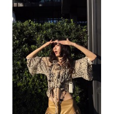 批发斑点不规则豹纹多层立体感<b class='q'>荷叶边</b>系带微透衬衫套装