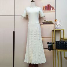 批发S家2025夏季新款女装圆领短袖优雅修身显瘦气质经典黑长款<b class='q'>连衣裙</b>