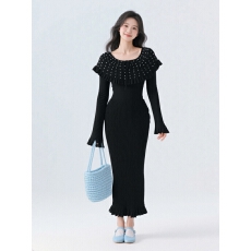 批发实拍有货2025秋冬新款长袖针织毛衣连衣裙修身包臀气质法式长款裙