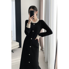 批发欧洲站赫本风长裙小黑裙气质干练名媛大气针织<b class='q'>连衣裙</b>2025秋冬新款