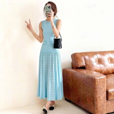 批发2026欧美风夏季新款女装圆领无袖长裙<b class='q'>修身</b>收腰针织裙钉珠连衣裙