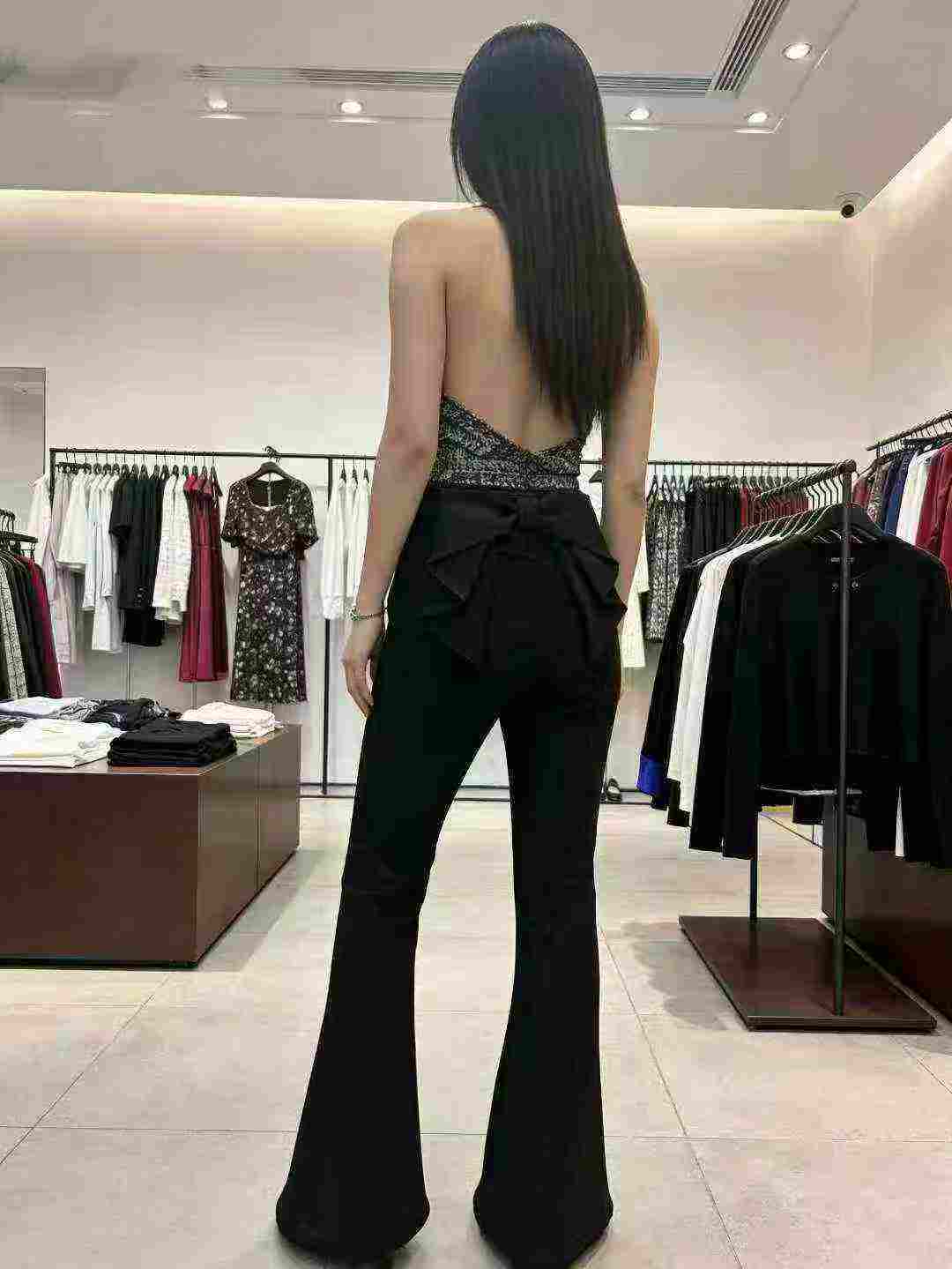 또한 필리핀 같은 단락 3 차원 나비 매듭 디자인 센스 부츠컷 청바지 여성 레트로 몸매 가꾸기 타이트 스커트 검정색 호스 슈 긴 바지