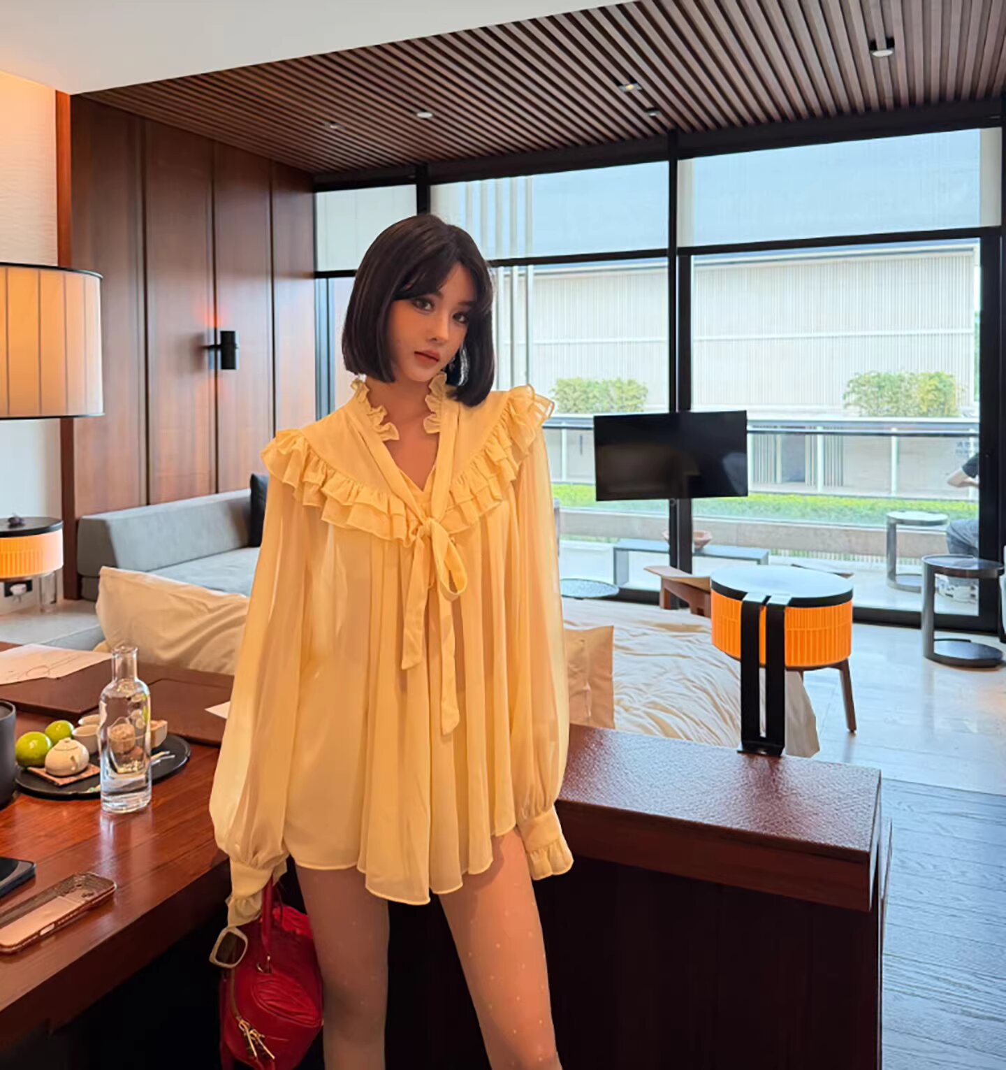 2026 Chic 매우 요정 ~ 중 맨위 이른 봄 새로운 황색 레이스 슈퍼 잘 생긴 아름다운 셔츠 프랑스식 작은 대중 작은 셔츠