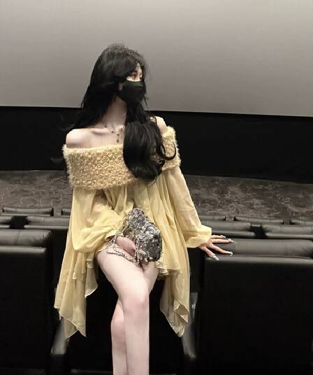디자인 센스 불규칙 진주 실 오프숄더 맨위 여성 봄 여름 새로운 프랑스식 품격 프릴 화이트 셔츠