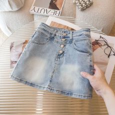 批发日系甜辣风排扣包臀<b class='q'>牛仔</b>半身裙女夏季浅蓝色弹力紧身显瘦高腰短裙