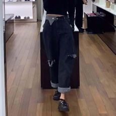 批发直播 九分破洞哈伦<b class='q'>牛仔</b>裤女 2026 早秋高腰显瘦拼接贴布纽扣潮裤