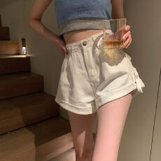 批发抖音爆款 夏季网红白色<b class='q'>高腰</b>牛仔短裤女翻边阔腿A字显瘦大码<b class='q'>热裤</b>