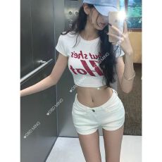 批发韩系 简约纯白高腰热裤紧身显瘦弹力直筒女士牛仔短裤