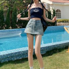 批发跨境2026夏季怀旧蓝<b class='q'>高腰</b><b class='q'>牛仔</b>短裙女小众设计感显瘦包臀防走光裙裤