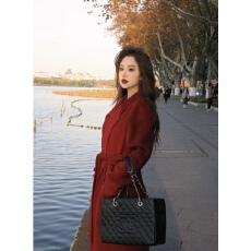 批发实拍实价新年穿搭战袍复古红色毛呢子豪级感中长款大衣外套女