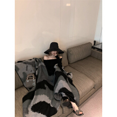 批发实拍实价修身显瘦一字肩长袖针织<b class='q'>连衣裙</b>+<b class='q'>黑白</b>双面披肩简约斗篷