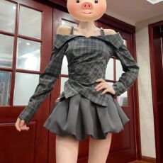 批发己出货 韩系学院风一<b class='q'>字</b>肩格纹长袖连衣裙系穿搭一整套