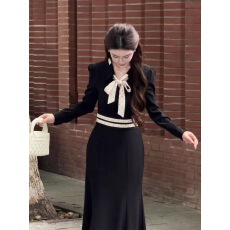 批发己出货 新款波点领结鱼尾<b class='q'>连衣裙</b>