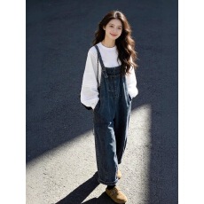批发有货 搭配休闲减龄牛仔背带<b class='q'>长裤</b>