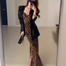 批发己出货 性感辣妹露背<b class='q'>豹纹</b>吊带<b class='q'>连衣裙</b>秋季内搭臀长裙