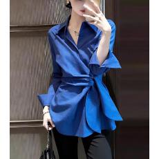 批发蓝色显白收腰绑带设计感<b class='q'>翻领</b>上衣2026春季女装新款<b class='q'>翻领</b>洋派衬衫潮