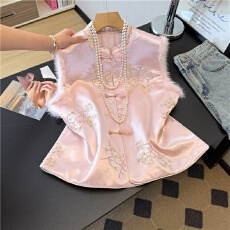 批发实拍新中式水貂毛刺绣马夹坎肩国风驼鸟毛打底套装