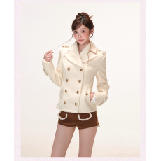 批发甜梨呆呆 暖绒香颂<b class='q'>冬</b>季复古千金米白毛呢外套+咖色花边小短裤套装