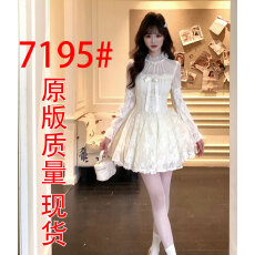 批发越韩小鱼 甜心啵啵 法式<b class='q'>甜美</b>公主裙收腰重工蕾丝拼接<b class='q'>连衣裙</b>女