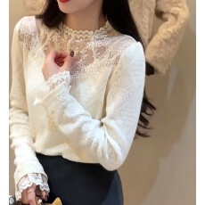 批发黑色半高领镂空<b class='q'>蕾丝</b>针织内搭打底衫女秋冬设计感修身气质长袖上衣