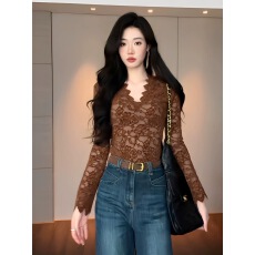 批发法式超好看的轻奢刺绣蕾丝<b class='q'>打底衫</b>女秋冬款内搭长袖上衣设计感小众