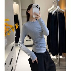 批发白色圆领长袖磨毛打底衫<b class='q'>t</b><b class='q'>恤</b><b class='q'>女</b>秋冬韩系穿搭修身显瘦加厚内搭上衣