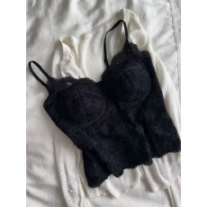 批发2025法式蕾丝小<b class='q'>吊带</b><b class='q'>背心</b>女修身显瘦<b class='q'>打底</b>外穿美背带胸垫一体式抹胸