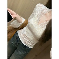 批发高级感纯欲蕾丝内搭女打底<b class='q'>衫</b>春秋款减龄漂亮洋气小<b class='q'>衫</b>勾花<b class='q'>镂空</b>上衣
