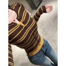 批发假两件撞色<b class='q'>条纹</b>针织开衫女秋冬2025新款长袖打底毛衣内搭修身上衣