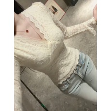 批发法式V领蕾丝拼接独特<b class='q'>长袖</b>T恤女冬季新款2025年修身显瘦打底衫上衣