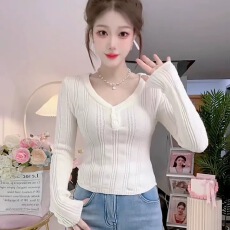 批发韩系巨好看的针织衫女2026春季新款修身长袖打底<b class='q'>毛衣</b>纯欲辣妹上衣