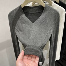 批发纯色V领加薄绒长袖T恤女2025秋冬新款洋气显瘦短款内搭打底衫上衣