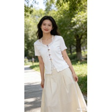 批发2026初夏穿搭新款假两件短袖t恤女独特漂亮超好看<b class='q'>小衫</b>短款上衣潮