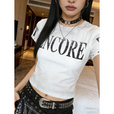 批发爆款字母印花<b class='q'>个性</b>喷染短款2026修身显瘦上衣时尚铆钉装饰短袖<b class='q'>T</b><b class='q'>恤</b>