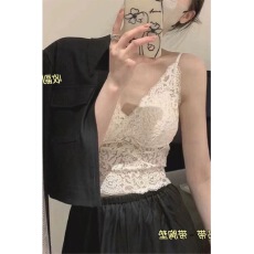 批发白色带胸垫蕾丝吊带背心女春秋外穿内搭<b class='q'>文胸</b>一体美背内衣抹胸上衣