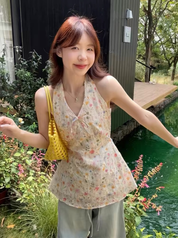 행침 목 스트랩 자수 조끼 꽃무늬 셔츠 여성 의류 2026 이른 봄 새로운 한국 스타일 품격 외국 가스 민소매 맨위