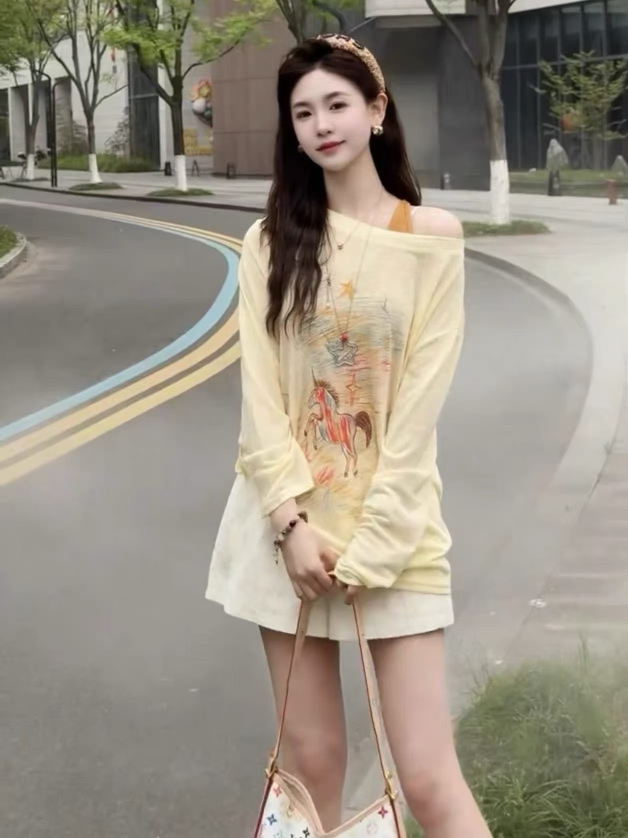 2026 봄 여름 새로운 색상 만화 작은 말 긴팔 자외선 차단 티셔츠 인사이드 가져 가라. 조끼 패션 외국 가스 두 조각 여성 세트