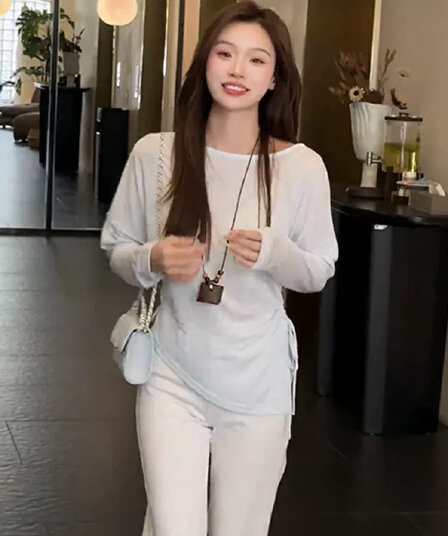 2026 여름 디자인 센스 펌프 로프 긴팔 티셔츠 여성 몸매 가꾸기 슬림해 보이는 비대칭 얇은 스타일 자외선 차단 기본 셔츠 맨위