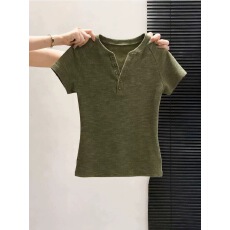 批发2026夏季新品轻奢风半开领短袖T恤女绿色宽松显瘦纽扣装饰<b class='q'>上衣</b>